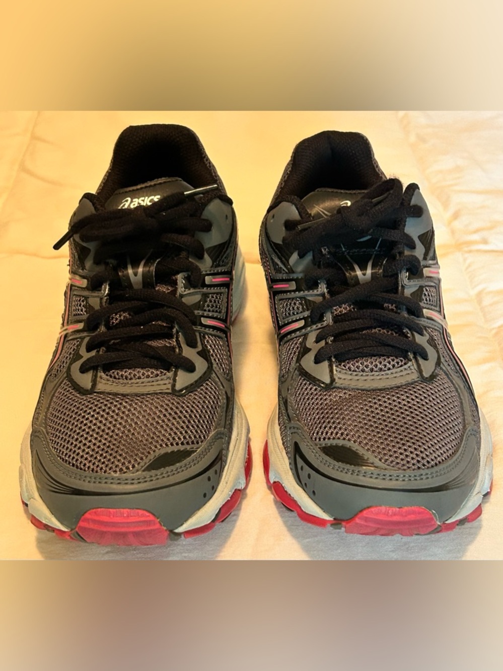 ASICS women’s Gray and Pink Athletic Running Shoes - Picture 6 of 7